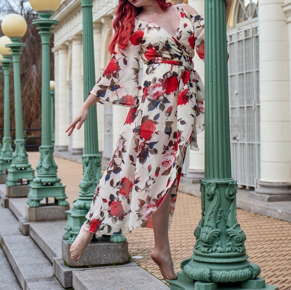 Gently Used Miss Avenue Floral HighLow Dress Size S